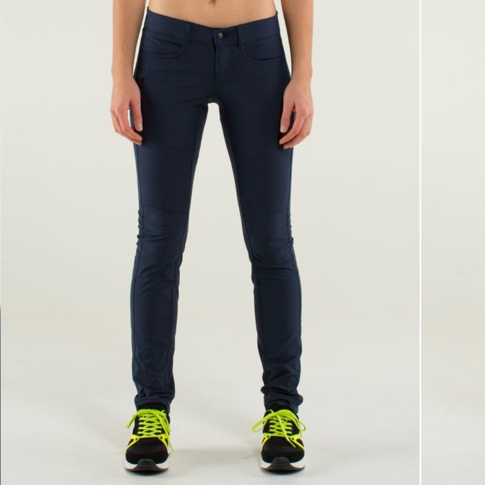 Lululemon Women’s Bust A Move Pants Slim Fit in Inkwell Size 8 Moto Style